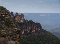 Echo Point and the Three Sisters